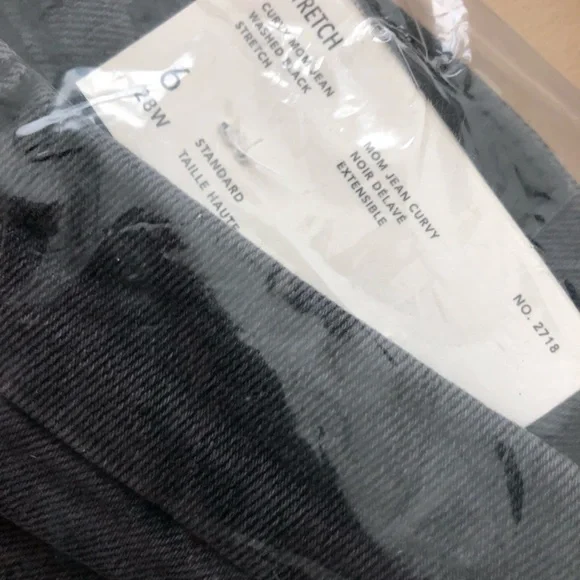 BRAND NEW AMERICAN EAGLE Stretch Curvy Mom Jean Size 6 - Picture 10 of 12